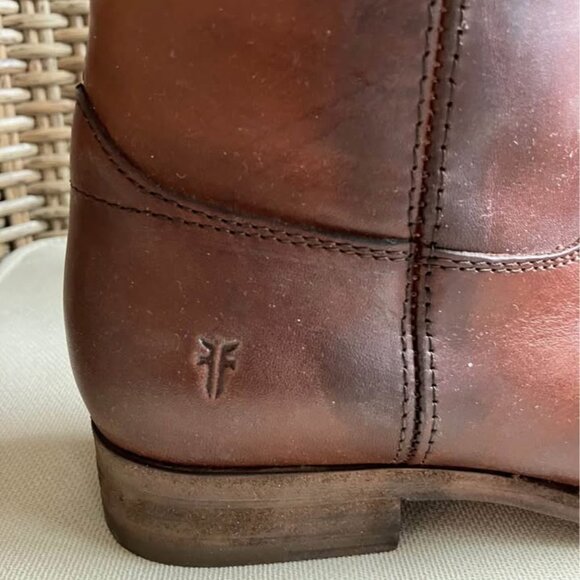 NEW Frye, brown leather The Melissa Button 2 boots, size 6.5 - Picture 3 of 4